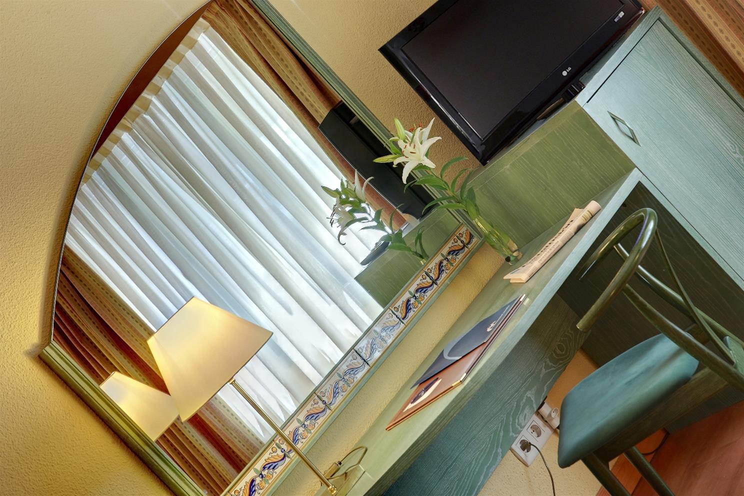 Hotel Monte Carmelo 4*